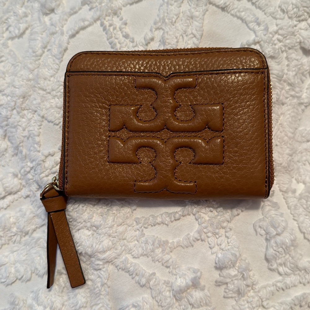 brown Tory Burch wallet